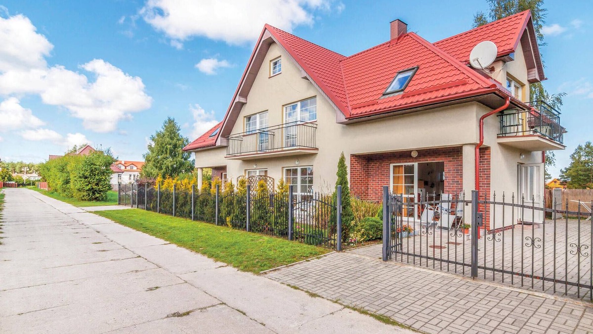 Rowy Apartment | Cozy apartment in Rowy with kitchen