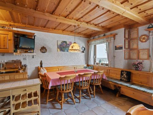 Sonnen Apartment | Cozy Apartment in Sonnen Bavaria near Forest