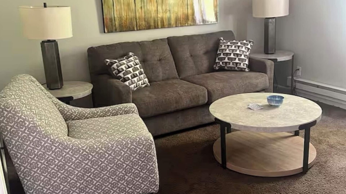 Muncie Apartment | Cozy apartment in tranquil Muncie with AC, WiFi