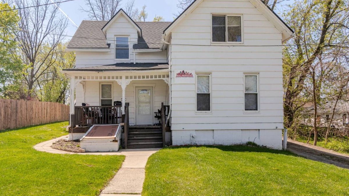 Ypsilanti Apartment | Cozy Apartment in Ypsi with Wi-Fi