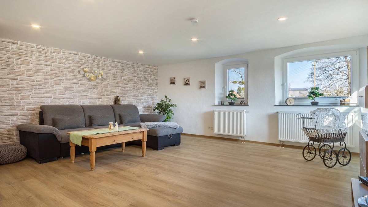 Grunkraut Apartment | Cozy Apartment 'Lochdomizil' with Mountain View, Garden & Wi-Fi
