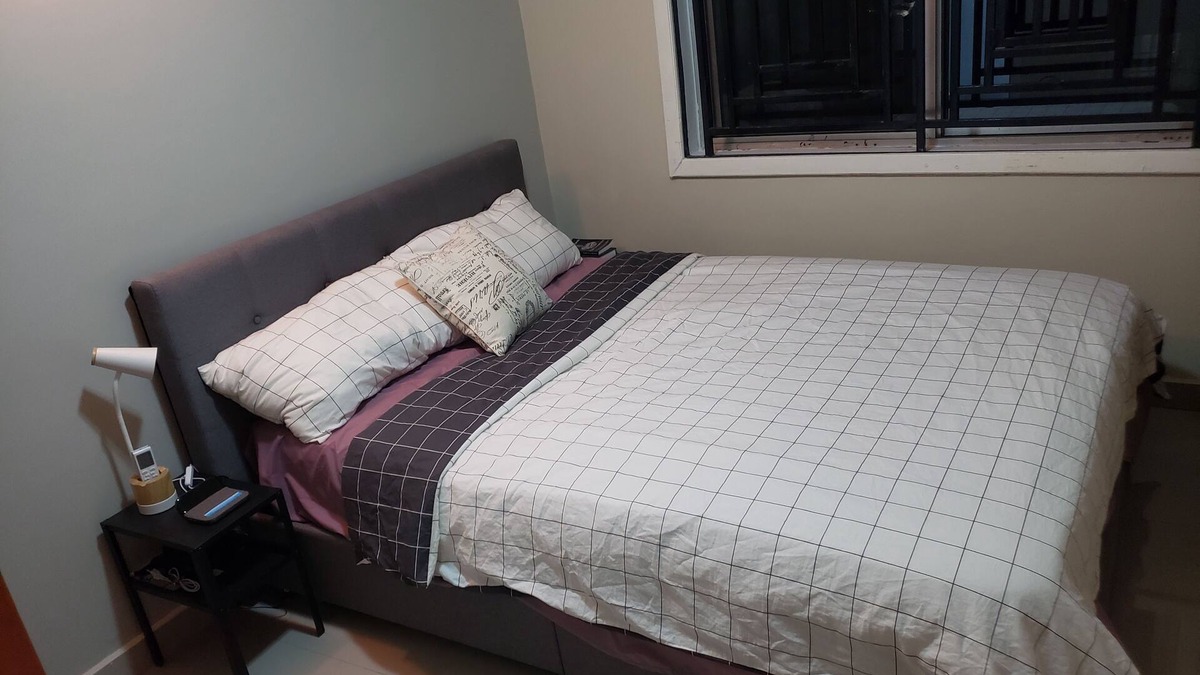 Freetown Apartment | Cozy apartment minutes away from downtown, hiking trails, and beach attractions.