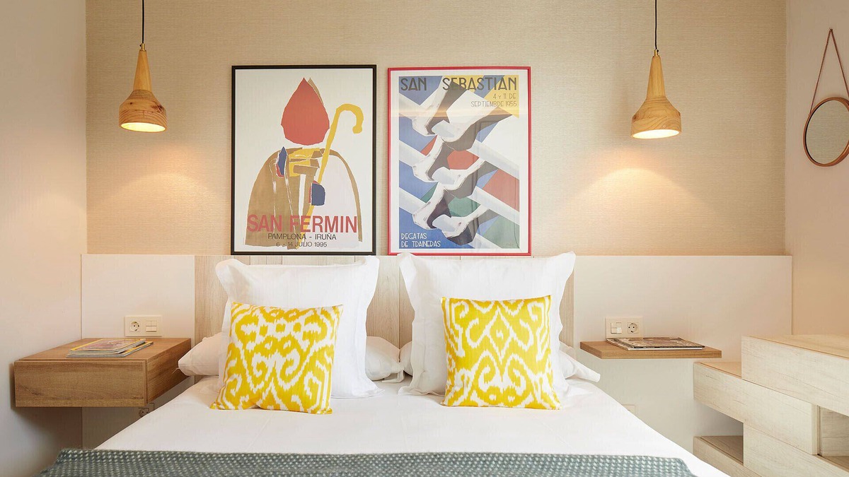 Zarautz Apartment | Cozy apartment near the beach. Swimming pool