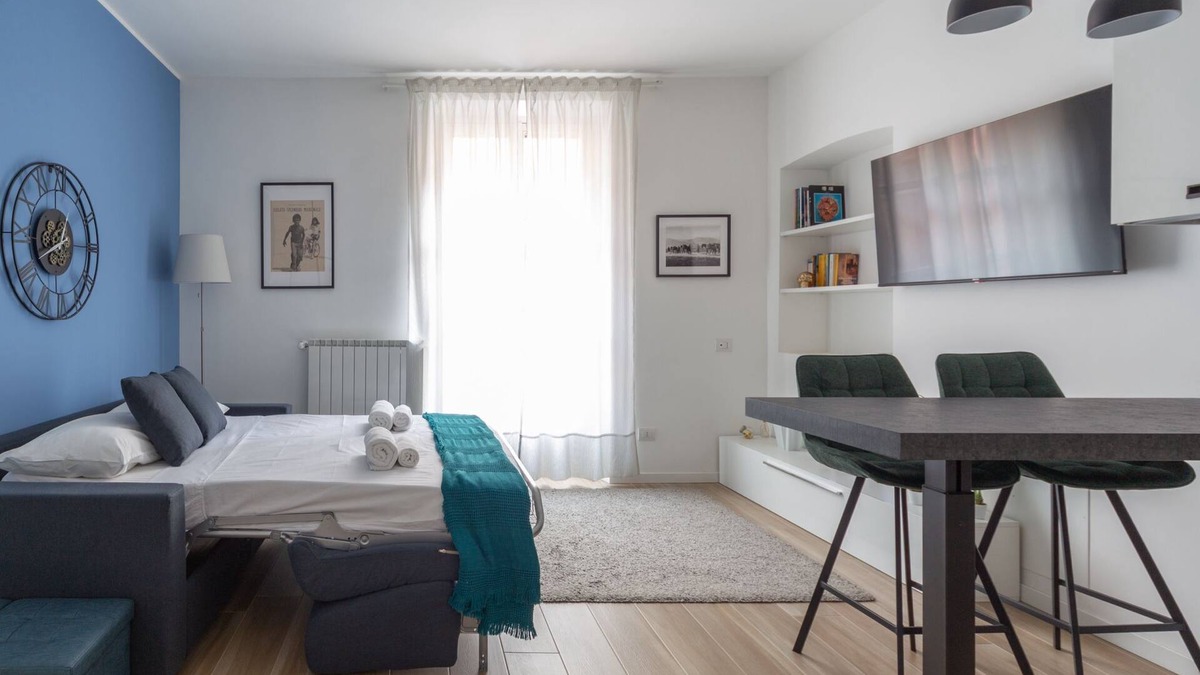 Porta Venezia Apartment | 'Cozy Apartment Porta Venezia' with Wi-Fi and Air Conditioning