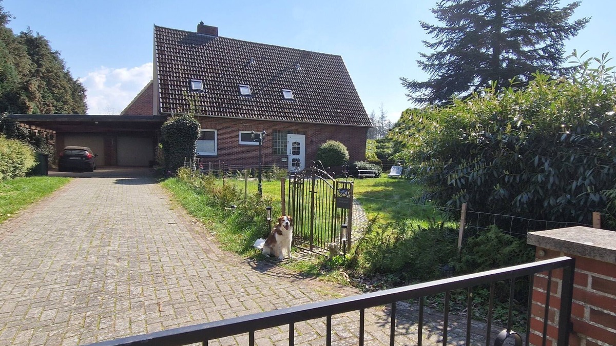 Wardenburg Condo | Cozy apartment right on the coastal canal!