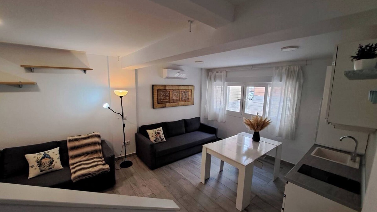 El Pilar Apartment | Cozy Apartment up to 6 persons 3 min to Metro