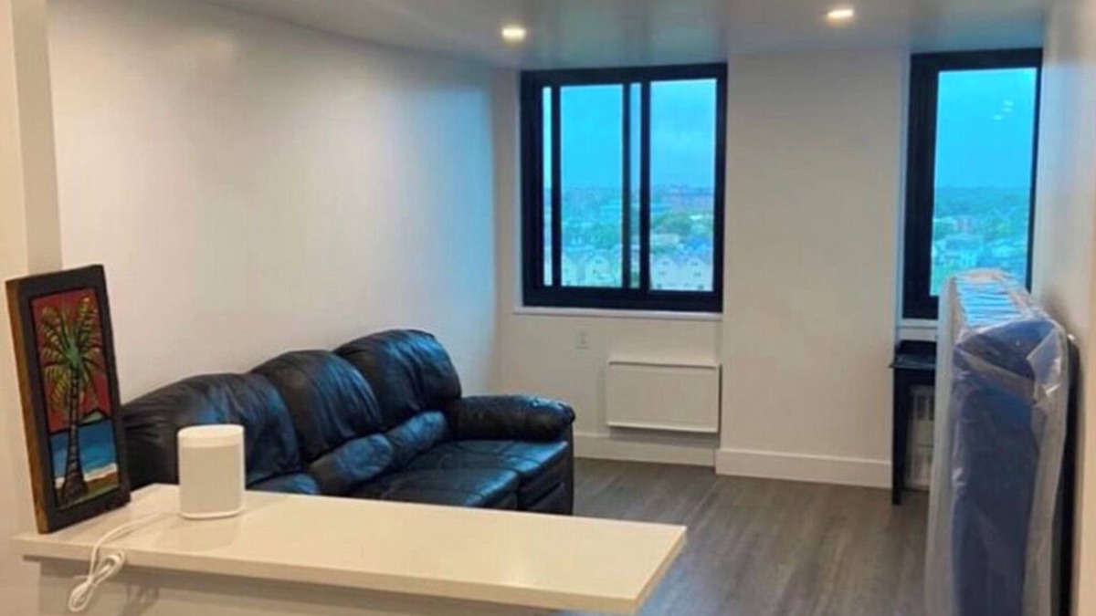 Queens Apartment | Cozy apartment with Bedroom , New appliances WiFi, AC in Queens On The Beach