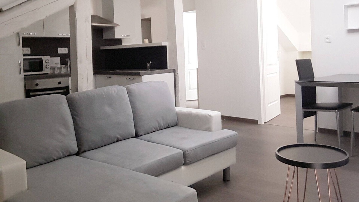 Neufchateau House | Cozy Apartment with Cachet
