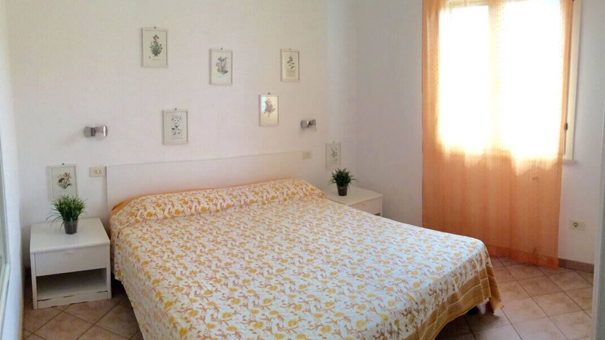 Lido di Capoliveri Apartment | Cozy apartment within walking distance of sandy beach