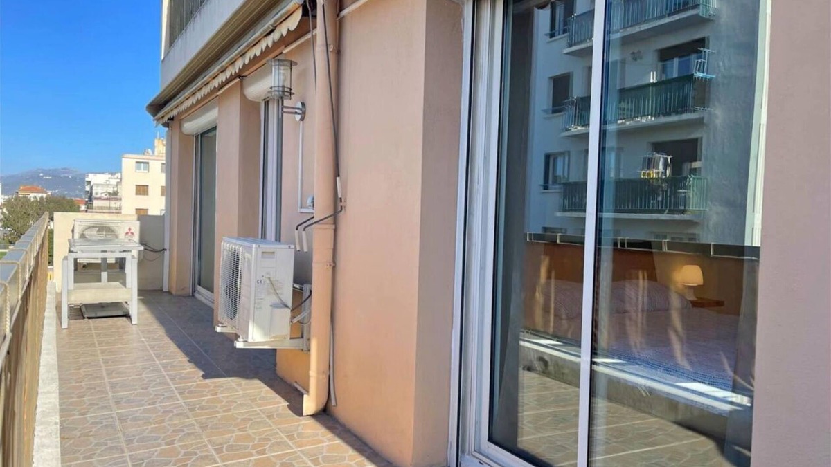 L'Arenas Apartment | Cozy Appartement AU Soleil