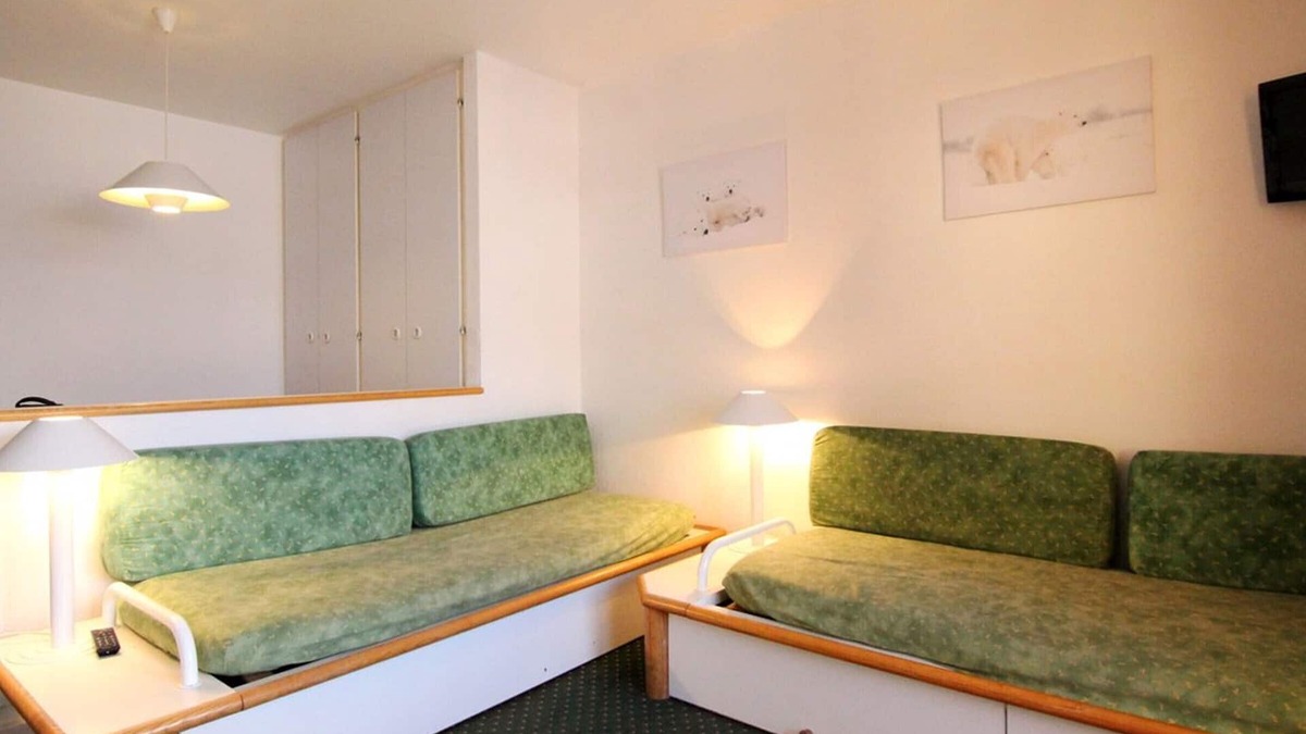 Jeux Apartment | Cozy Apt for 4, near shuttle, balcony - Alpe d'Huez