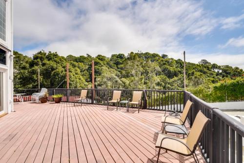 Aptos Apartment | Cozy Aptos Studio about 2 Mi to Seacliff State Beach!