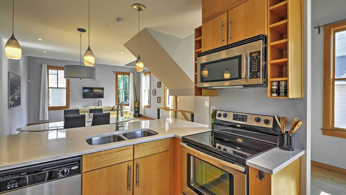 Cabbagetown Condo | Cozy Atlanta Condo in Historic Cabbagetown!