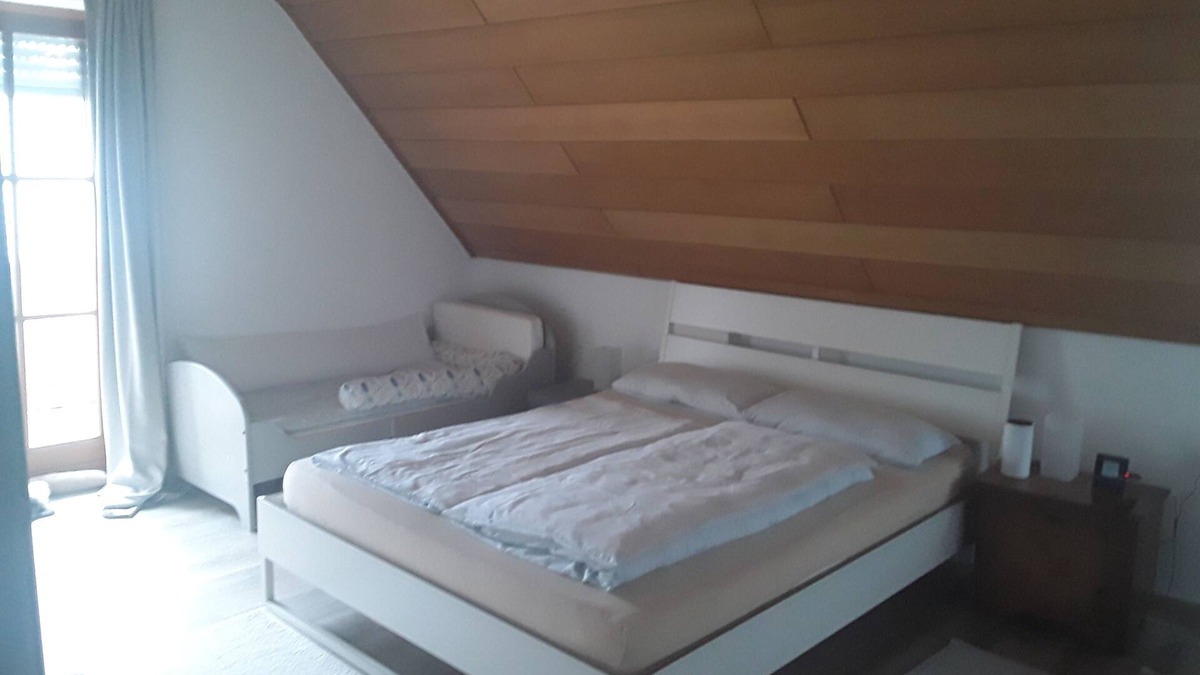 Hochzoll Apartment | Cozy attic apartment on the Lech and Kuhsee recreation area