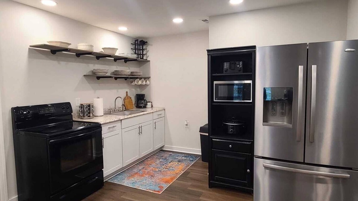 Stephens Apartment | Cozy Basement Apt, Close to Athens