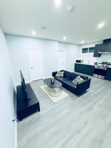 West Edmonton House | Cozy Basement Retreat