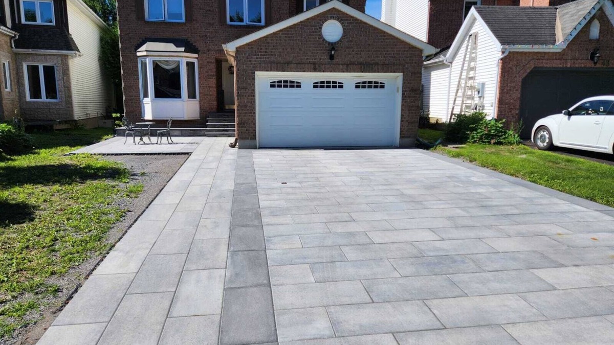 South March House | Cozy Basement Space in Kanata North