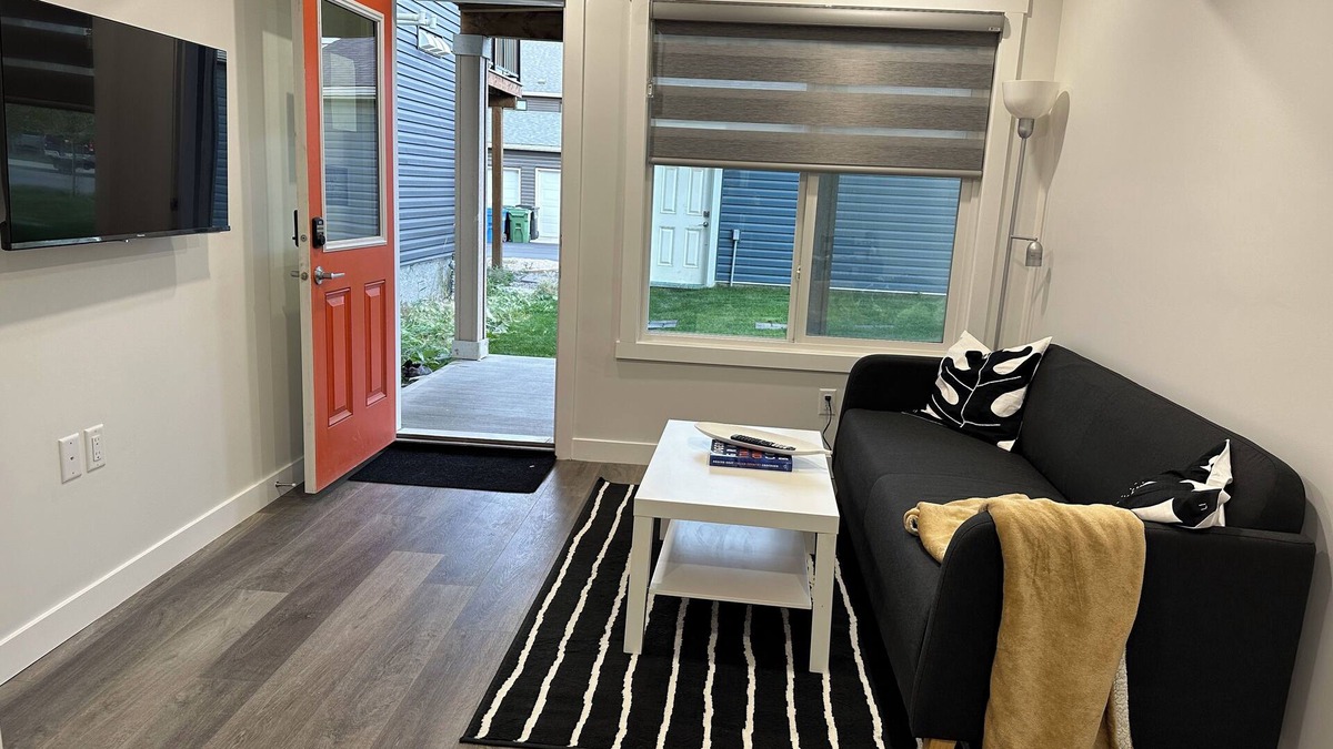 Sage Hill House | Cozy basement suite with private entrance