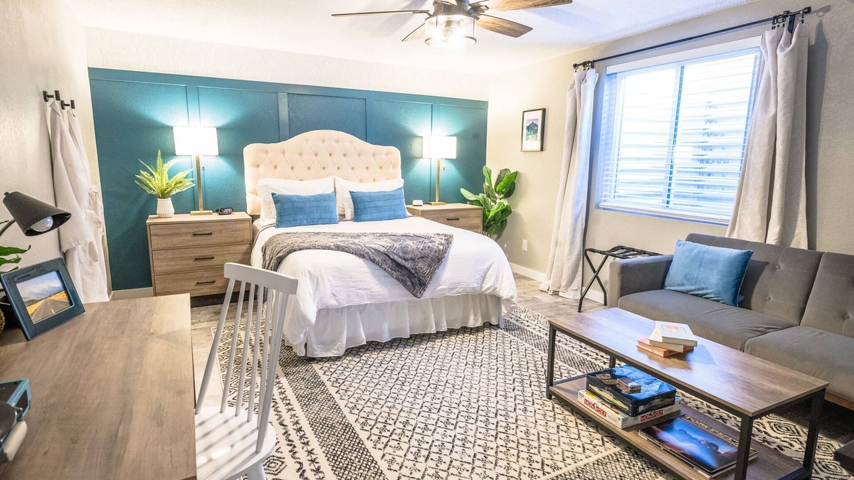 Stetson Hills Apartment | Cozy Basement Apartment| Private|Great Neighborhood