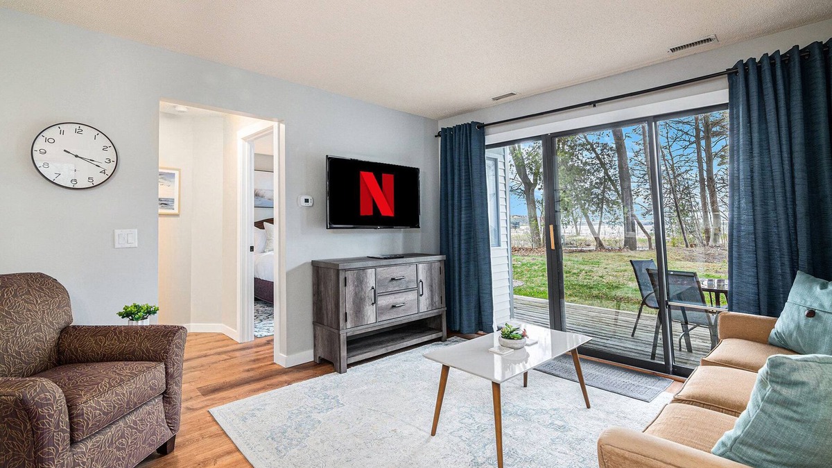 Acme Condo | 🏖️ Cozy Bayview 1BDR Walk-out Condo @ The Shores ➠ 5660