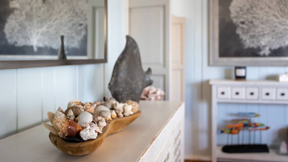 Vina Del Mar Island Cottage | Cozy beach cottage with pool and a minute walk to the beachn