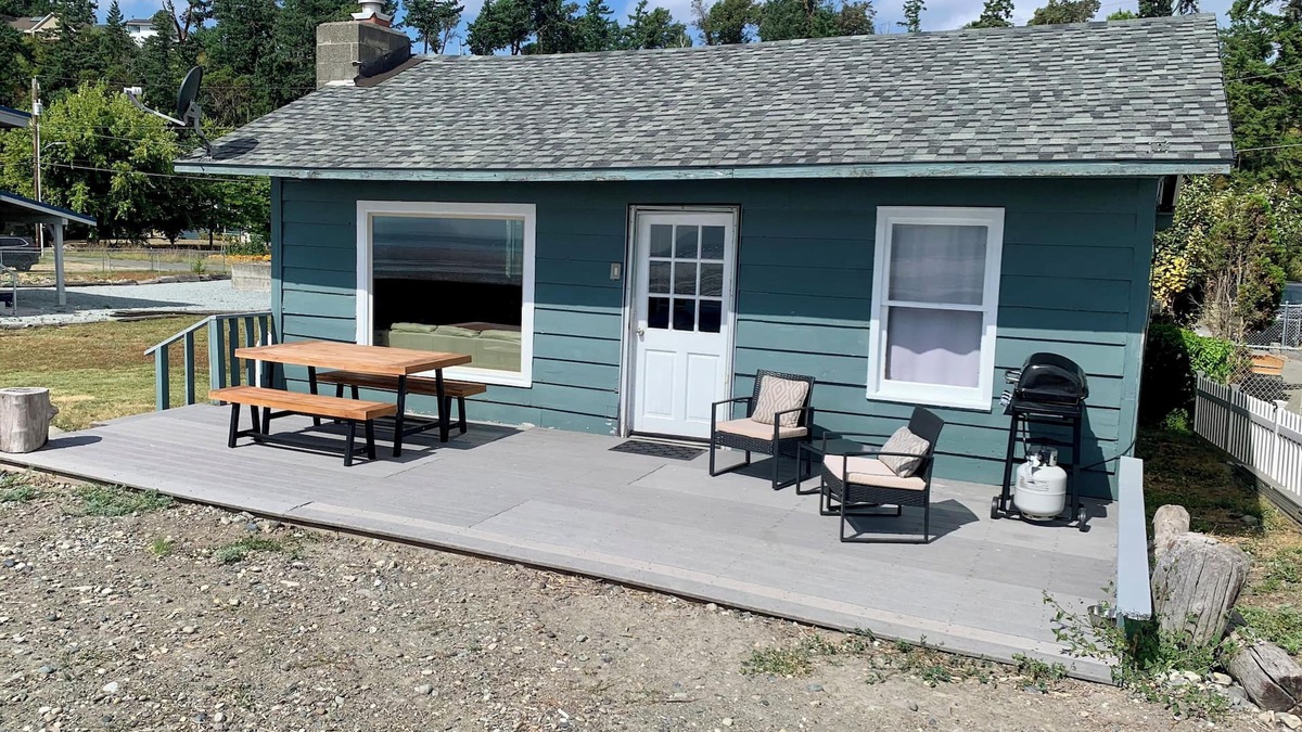 Camano Island Cabin | Cozy Beach Front Cabin With Stunning Views