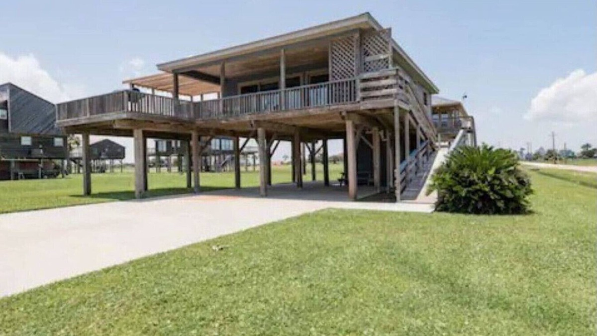 Terramar Beach House | Cozy Beach House with Huge Deck and Stunning Views