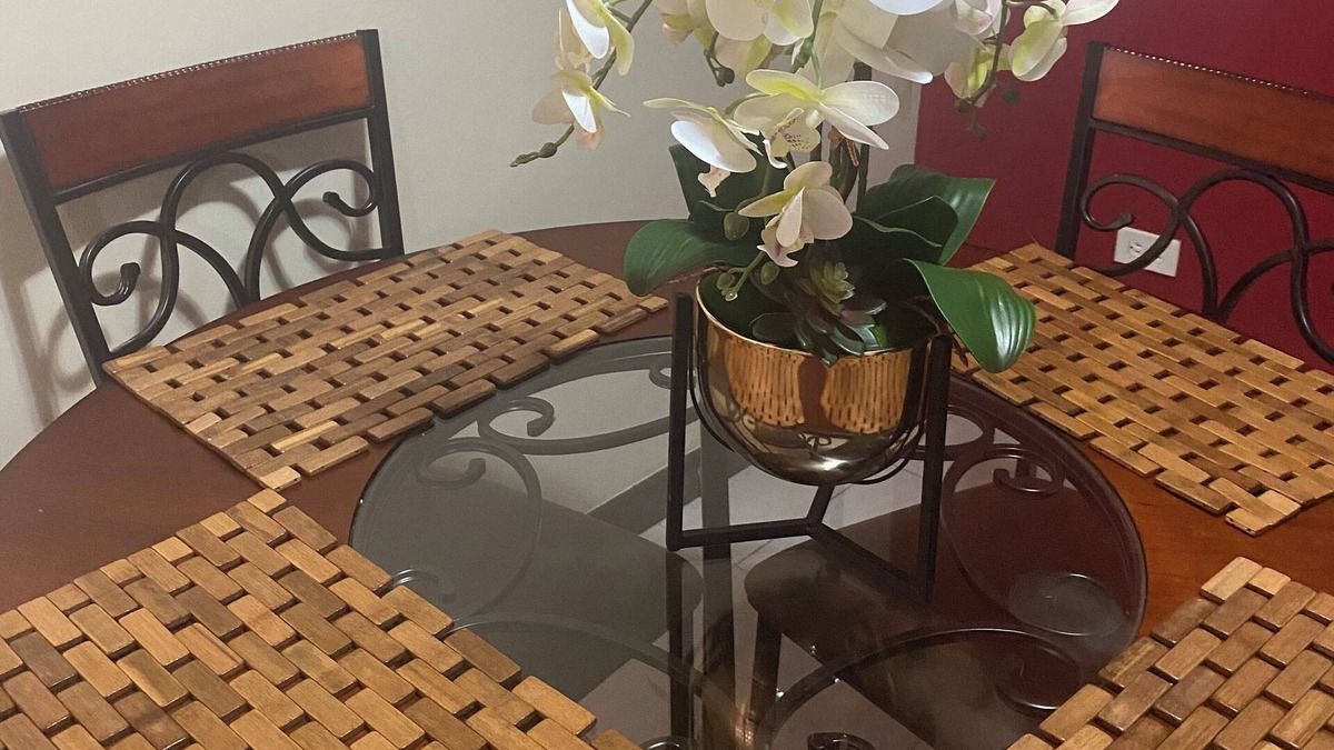 Portmore Villa | Cozy Beachfront Villa