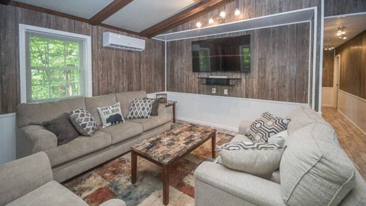 Lake Ariel House | Cozy Bear Hideaway 🐻