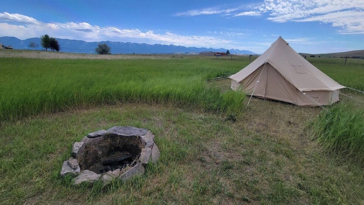 Polson House | Cozy Bell Tent With A View - "Fire"