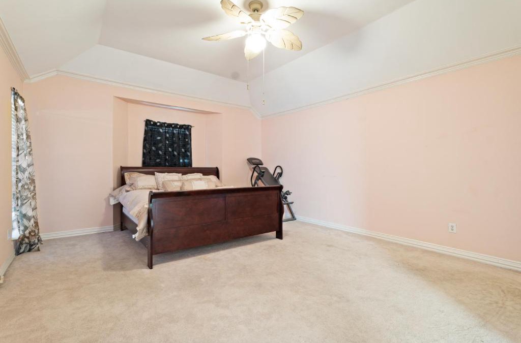 Far North Dallas House | Cozy Big Room with Bed For Long Stay