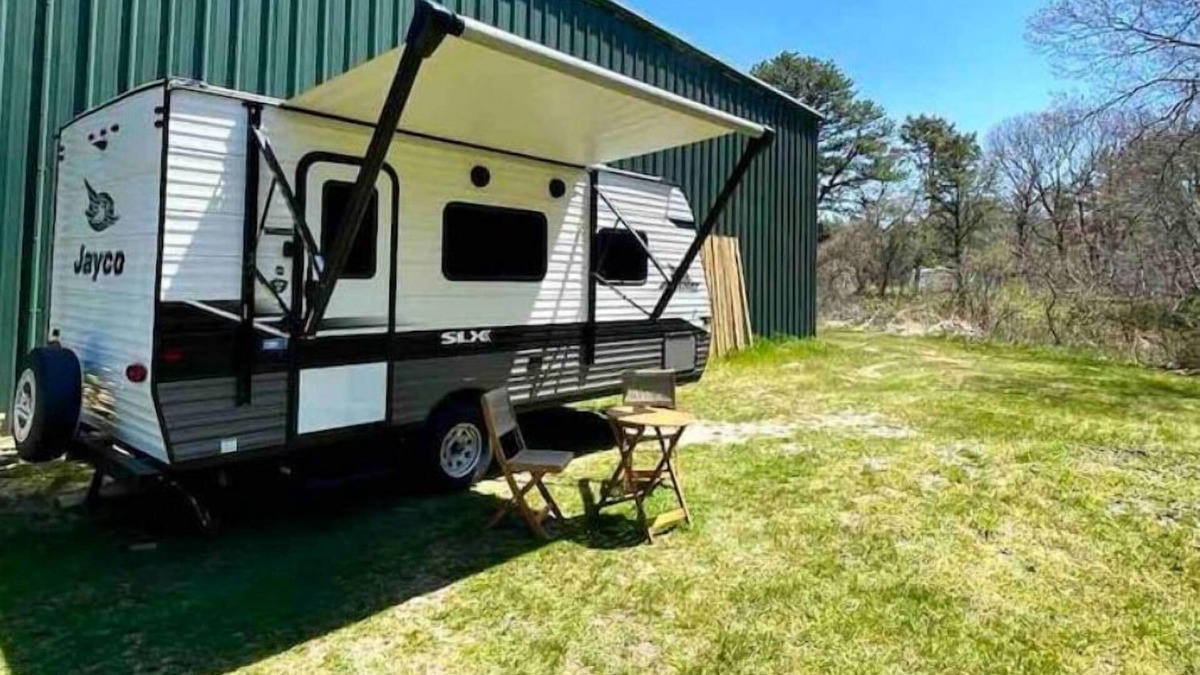 Riverhead House | Cozy brand new RV with beautiful views