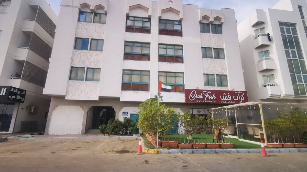 Mussafah House | Cozy building in awesome Abu Dhabi with WiFi, AC
