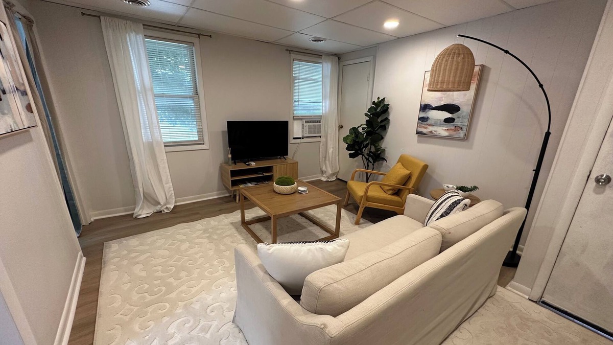 Fredonia Apartment | Cozy Bungalow Downtown