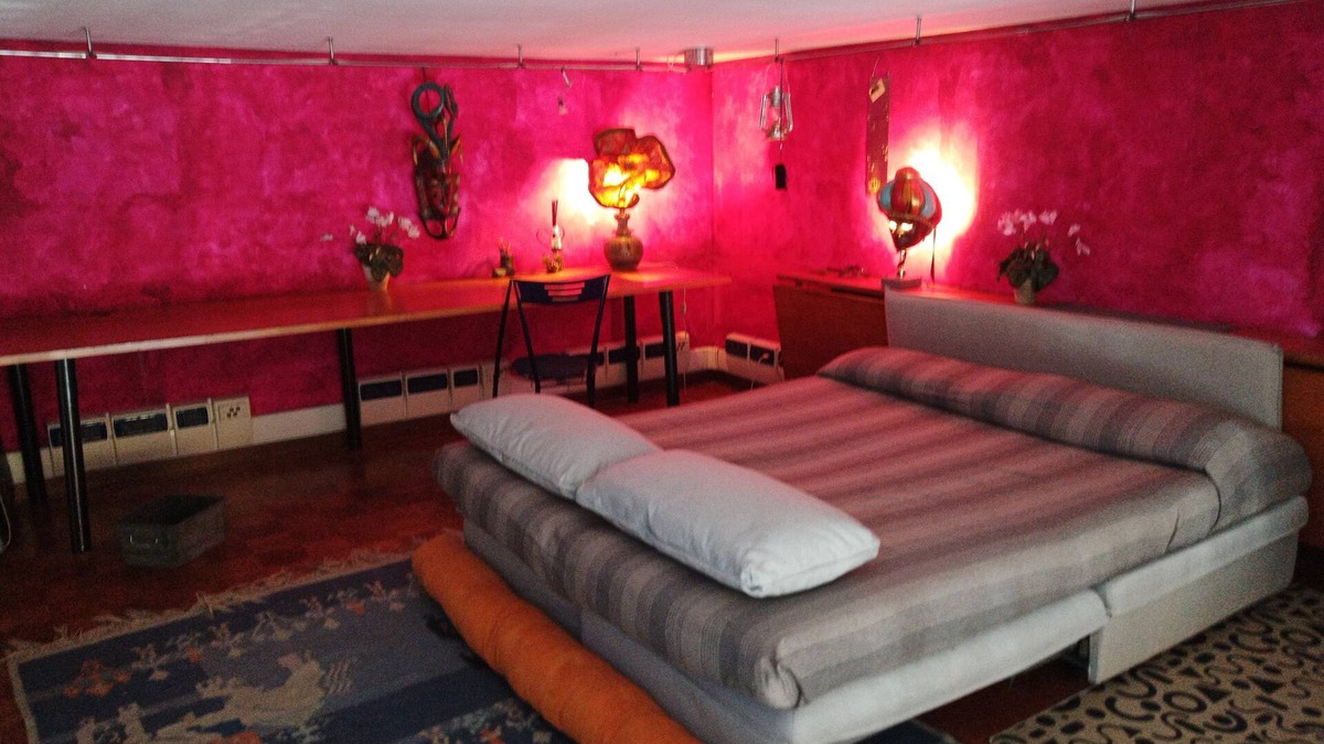 Garbatella Apartment | Cozy business room 100 mt. from Piramide Station and Garbatella metro station