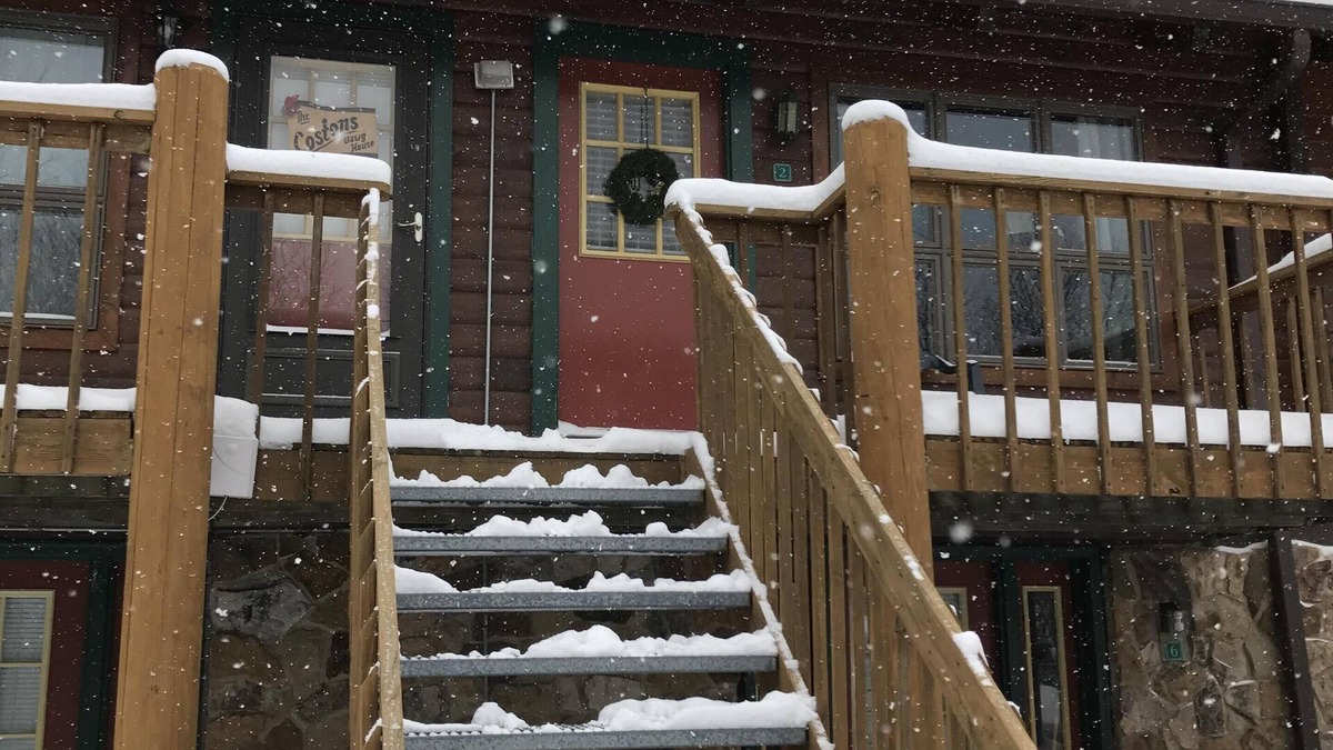 Snowshoe Condo | Cozy Cabin 1 BR Snowshoe