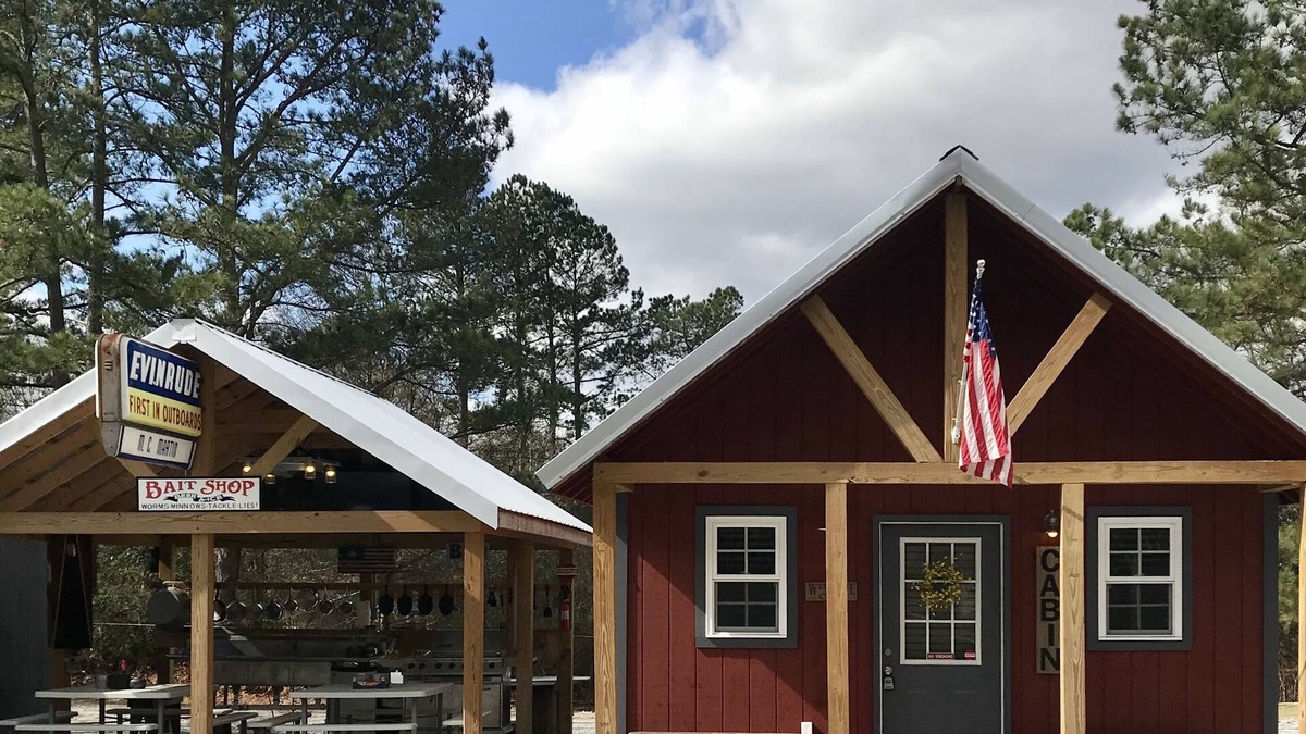 Townville Cabin | Cozy Cabin 2/LAKE HARTWELL/Green Pond & Broyles Lndgs/Lockable Boat Shelters