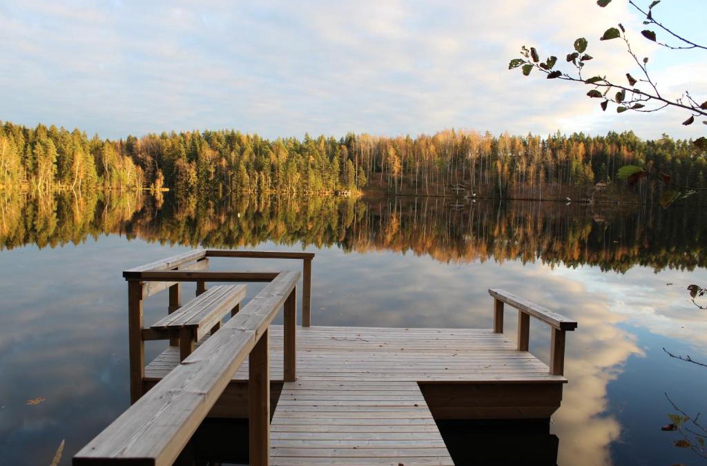 Raseborg Ski Chalet | Cozy Cabin by the Lake