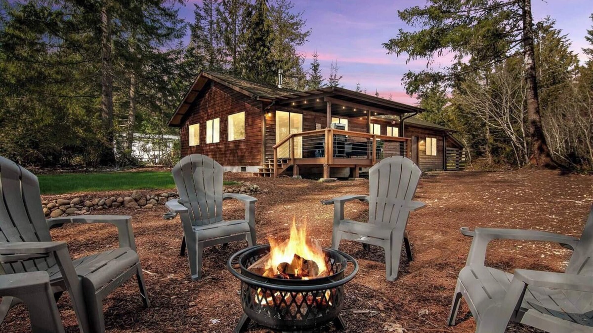 Hoodsport House | Cozy Cabin | Firepit | Hood Canal | ONP