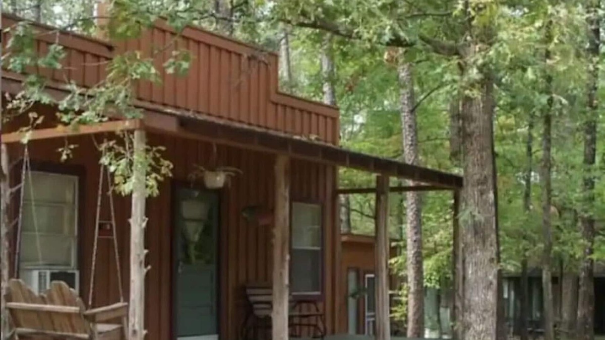 Mount Ida Cottage | Cozy Cabin for Two in beautiful setting