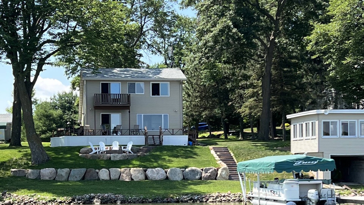 Almelund Cabin | Cozy Cabin Get Away