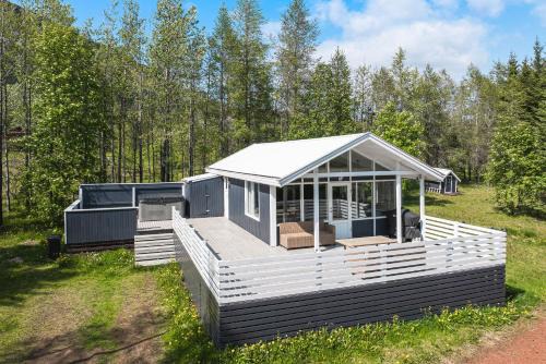 Laugarvatn Ski Chalet | Cozy Cabin - Golden Circle