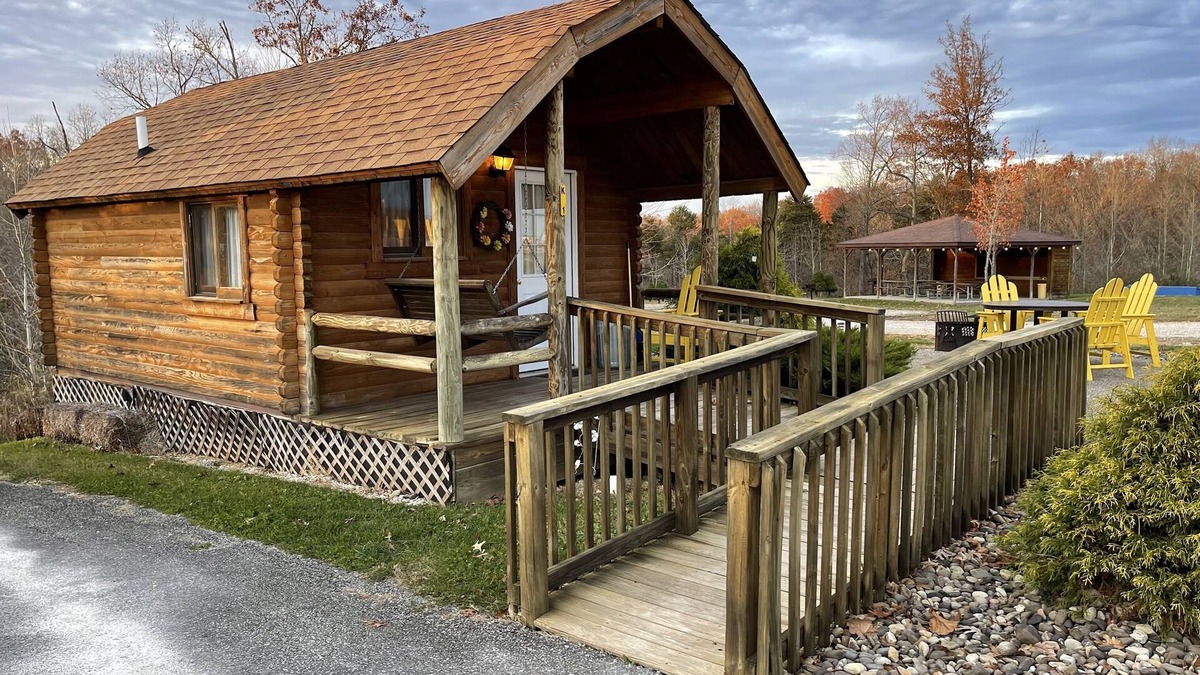 Argillite Cabin | Cozy cabin hideaway with patio #1