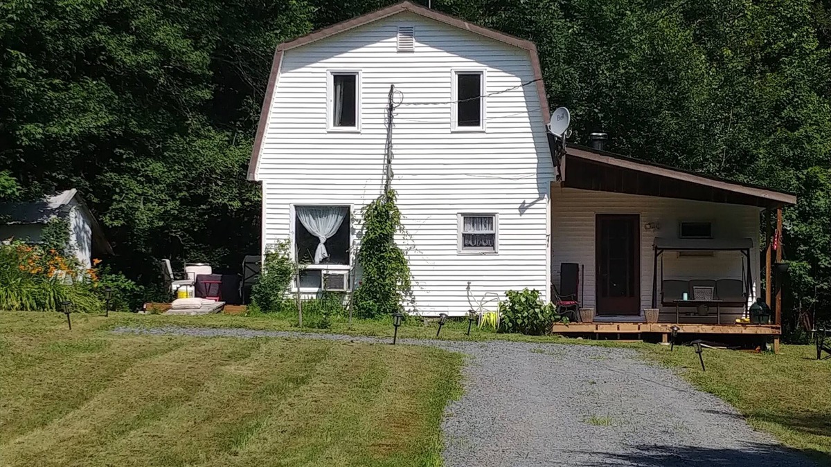 Barss Corner House | Cozy Cabin in Barss Corner with hot tub. Pet-Friendly!