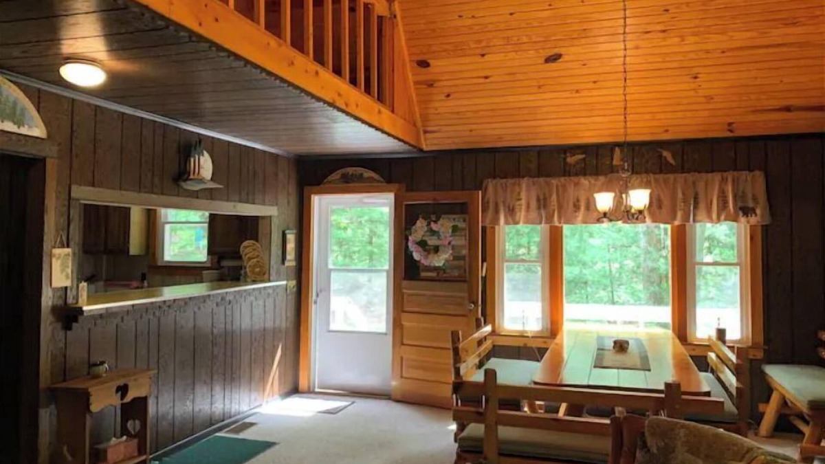 Leeper Cabin | Cozy cabin in serene Cook Forest, close to all!