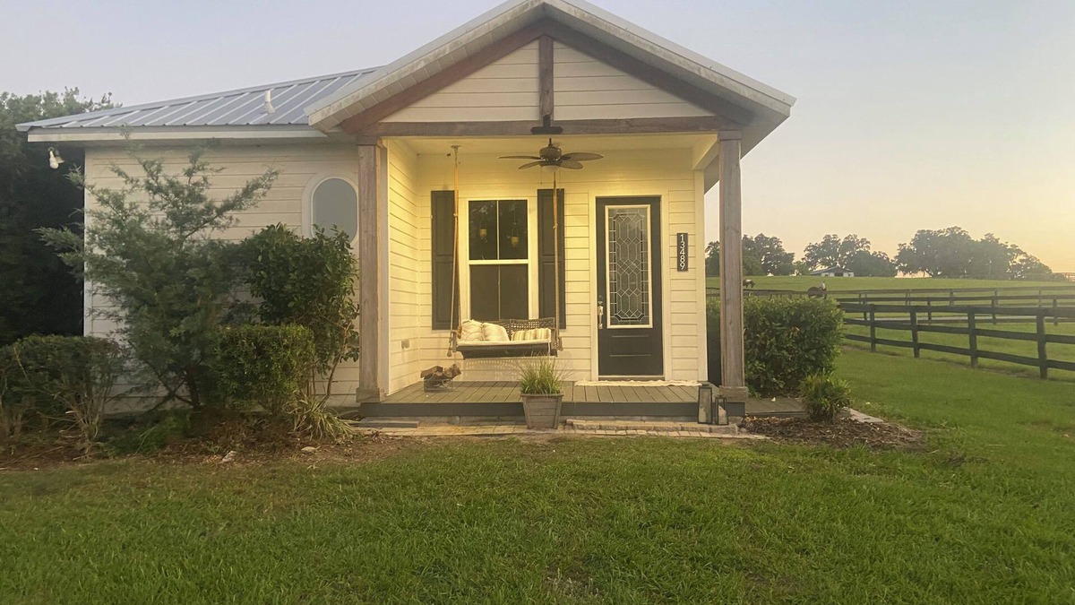 Reddick Cabin | Cozy cabin in serene Reddick with WiFi, AC