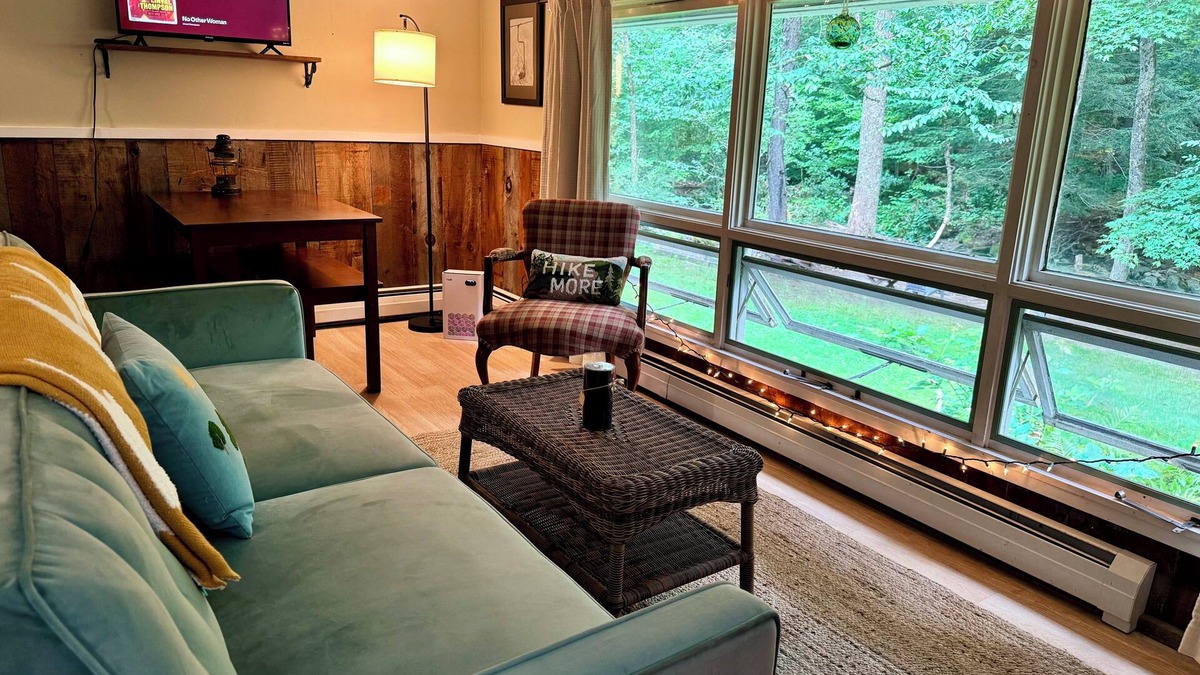 Waitsfield Cottage | Cozy cabin in the heart of ski country.