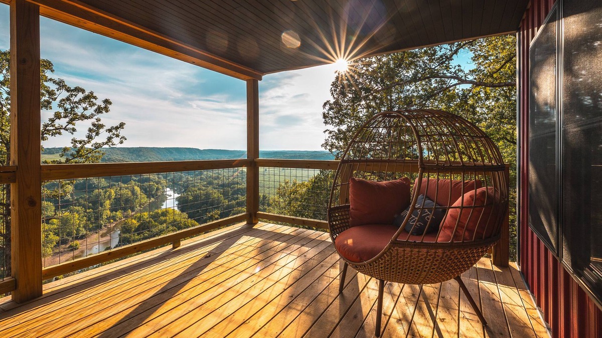 Jerome Cabin | Cozy Cabin In The Sky, with direct access to public hunting, fishing access.