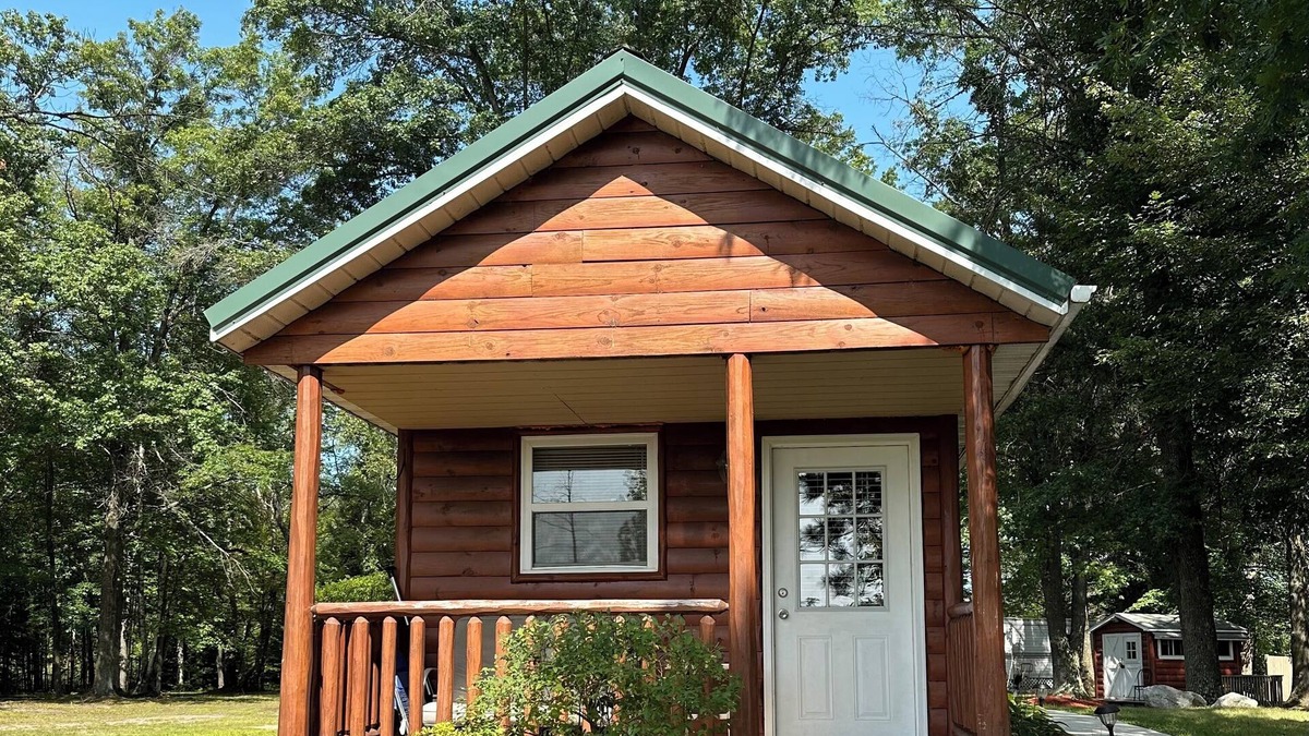 Lake House | Cozy cabin in the woods on our own private lake with WiFi, AC. Perfect getaway