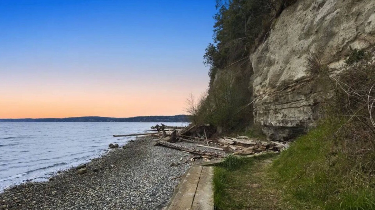 Camano Island Cabin | Cozy cabin in the woods next to Camano Island State Park.
